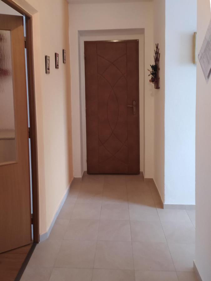 Apartman V Срні Екстер'єр фото